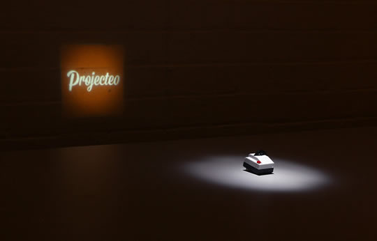 1671244-slide-projecteo-dark